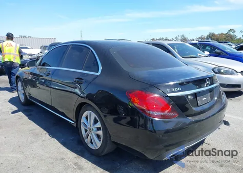 2019 Mercedes-Benz C 300 из США, поврежденный, VIN 55SWF8DBXKU308962